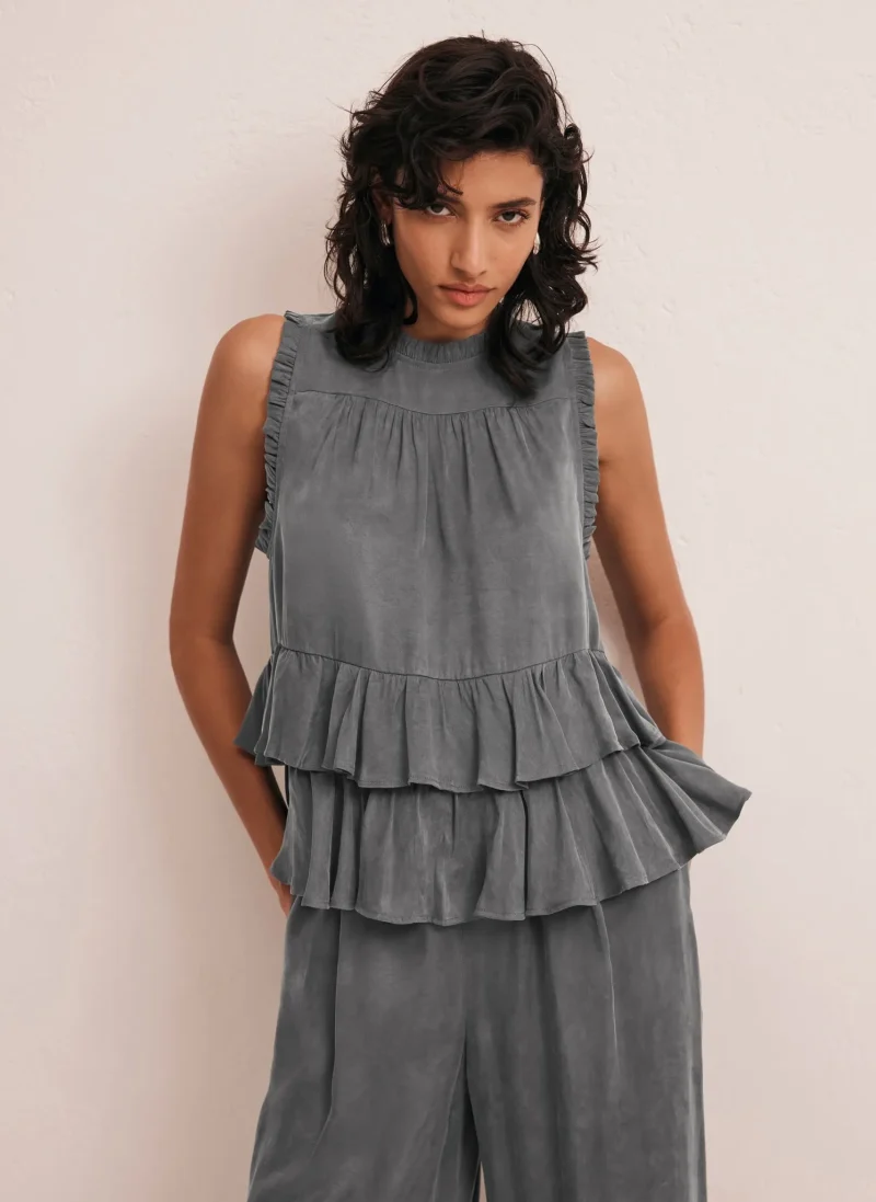 chic grey ruffle top for women