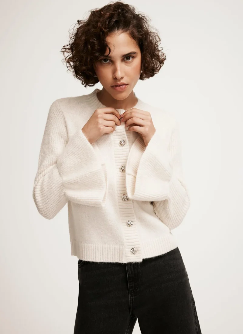 fluted sleeve cream cardigan