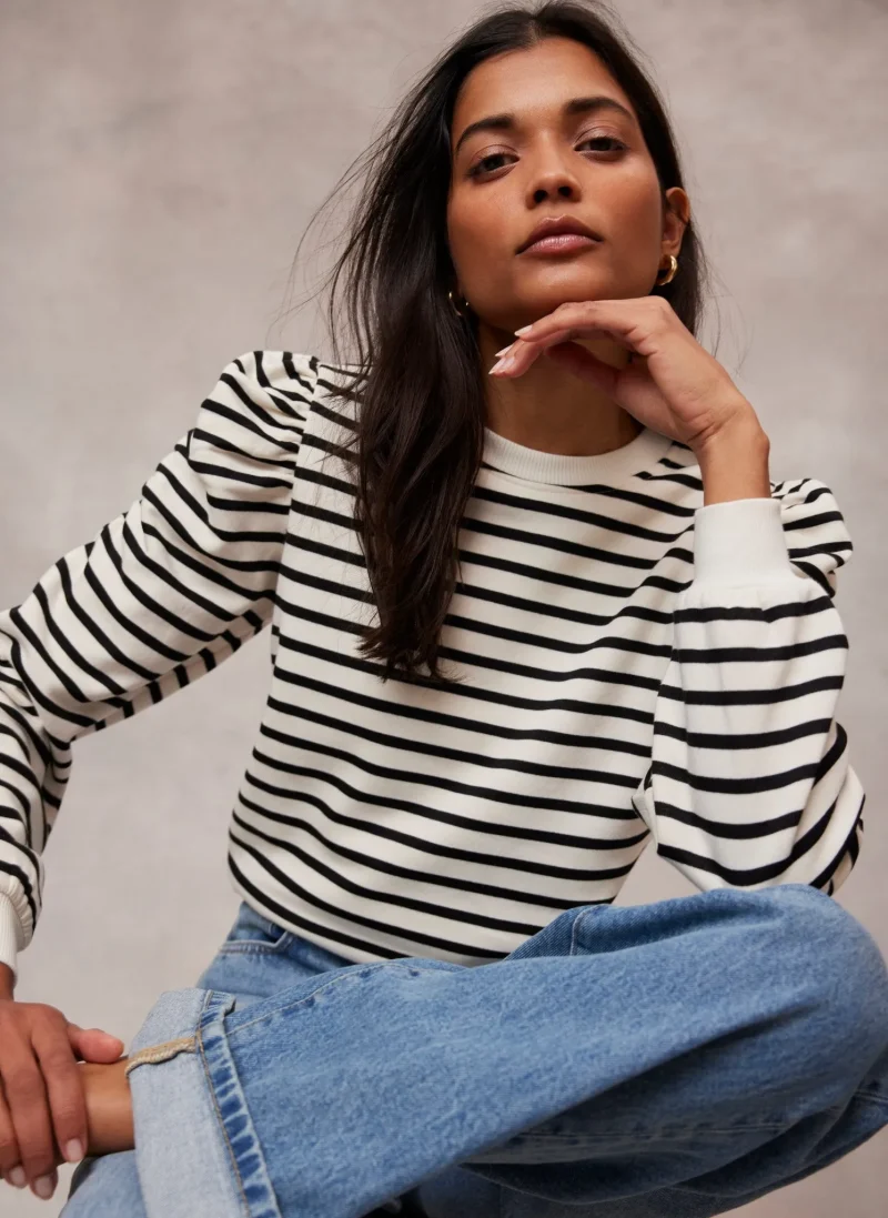 ruched shoulder striped sweatshirt