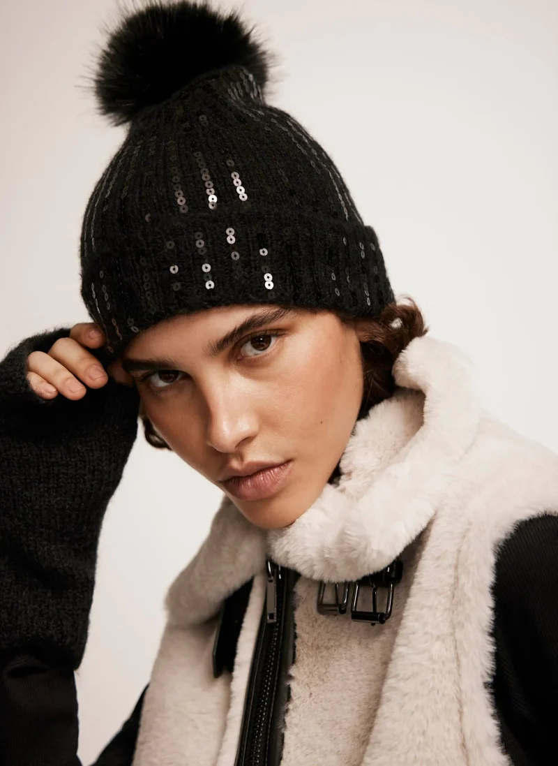 sequin wool pom pom hat black