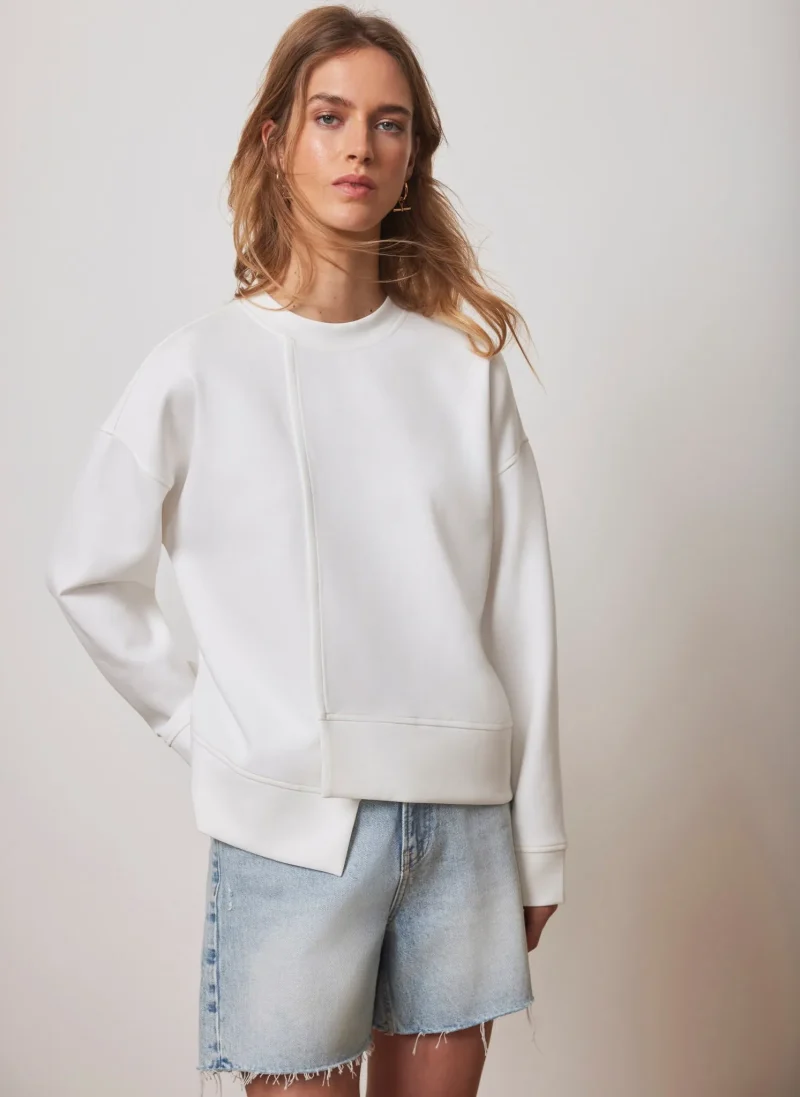 white asymmetric hem pullover